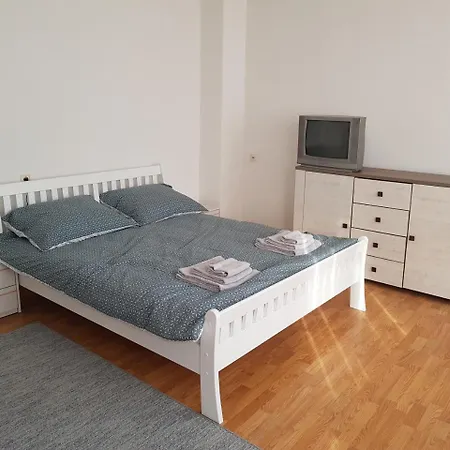 Sara * Banja Luka